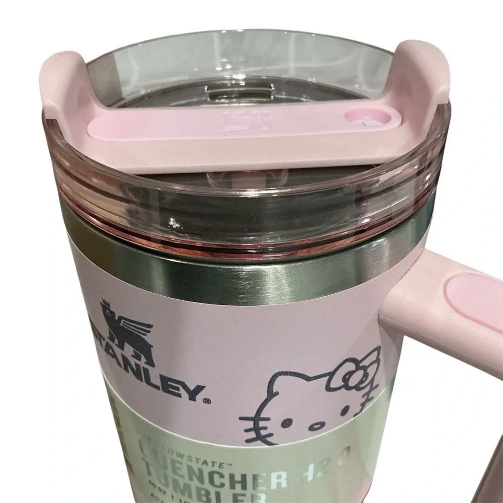 Stanley Quencher H2.0 FlowState Tumbler Edición Esp. Hello Kitty – 40 oz / 1.18L - Picture 7 of 9